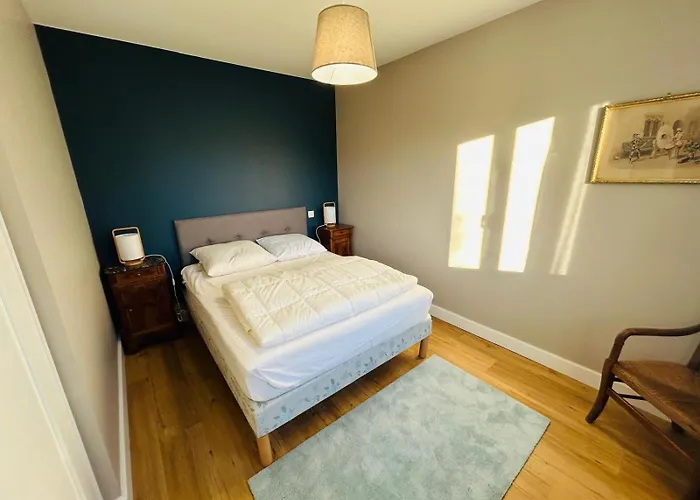 La Maison Du Renclos Maison Familiale, Au Calme Quartier Nature Proche Centre Ville, 8 Personnes, Grand Jardin Clos Avec Piscine Couverte Talmont-Saint-Hilaire