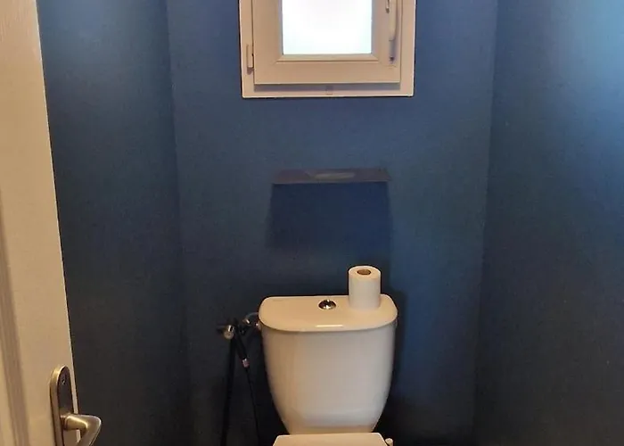 La Maison Du Renclos Maison Familiale, Au Calme Quartier Nature Proche Centre Ville, 8 Personnes, Grand Jardin Clos Avec Piscine Couverte * Talmont-Saint-Hilaire